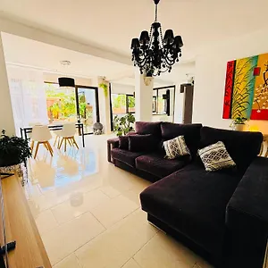 Apartamento Paraiso, Callao Salvaje